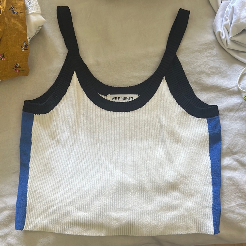 Sweater top, wild honey, like new size M